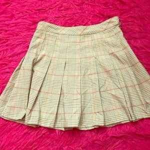 H&M Plaid Skirt 💫
